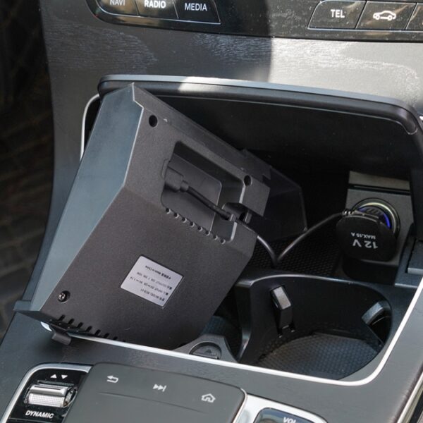 Auto Qi Standaard draadloze oplader 10W Snel opladen voor 2015-2020 Mercedes-Benz C-klasse / GLC, links rijden - Afbeelding 9
