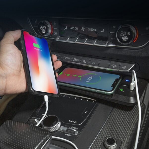 HFC-1051 CAR QI Standaard Wireless Charger 15W / 10W Snel opladen voor Audi Q5L 2018-2022, Links rijden - Afbeelding 7