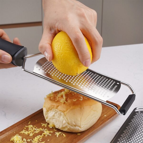 Kaasrasp Roestvrijstalen mes Kaasschaaf Citroenrasp Chocoladeschraapschaaf met beschermhoes, Cheese Grater (Black) - Afbeelding 6