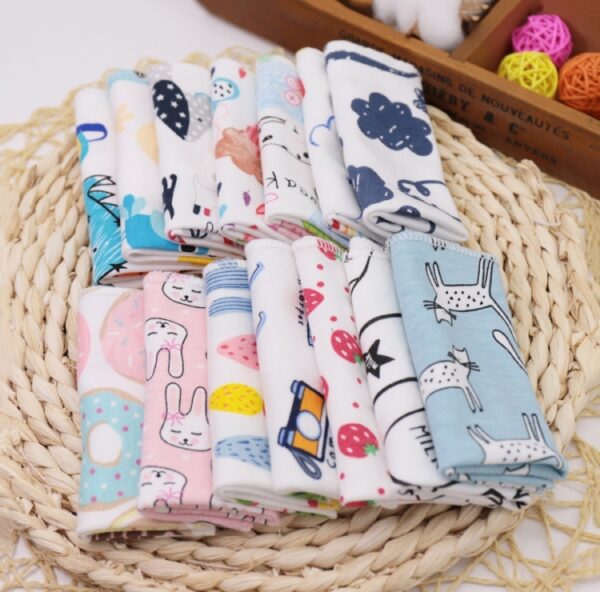 10 STKS Baby Katoen Speeksel Zakdoek Cartoon Kleine Vierkante Gezicht Handdoek Kleur Willekeurige Levering, Cartoon Face Towel